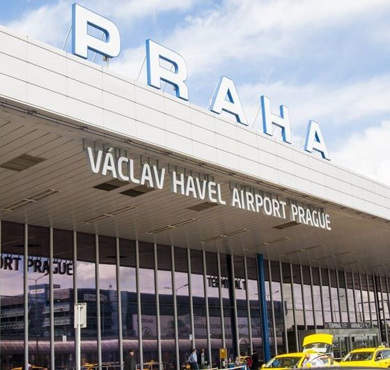 Чехия запретила россиянам безвизовый транзит
