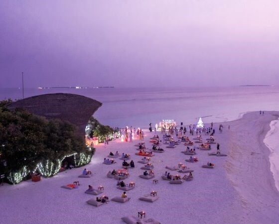 Новогоднее веселье в Dhigali Maldives