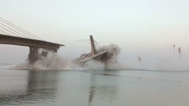 В Индии снова обрушился мост «Анувани-Султангандж»